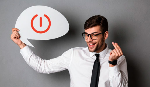 Person holding wagento logo & representing wagento's expert help